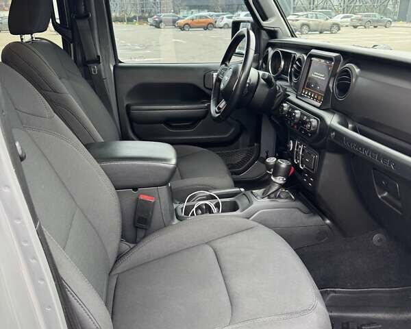 Серый Джип Вранглер, объемом двигателя 3.6 л и пробегом 54 тыс. км за 38500 $, фото 34 на Automoto.ua