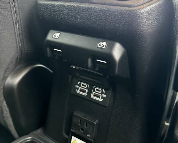 Серый Джип Вранглер, объемом двигателя 3.6 л и пробегом 54 тыс. км за 38500 $, фото 33 на Automoto.ua