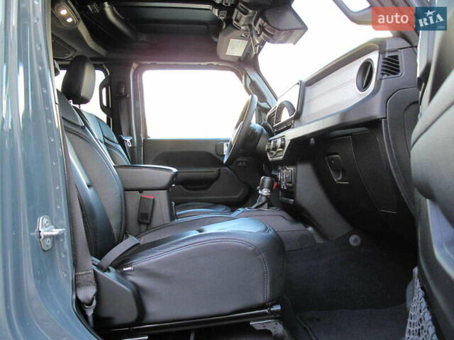 Сірий Джип Wrangler, об'ємом двигуна 2 л та пробігом 21 тис. км за 43900 $, фото 53 на Automoto.ua