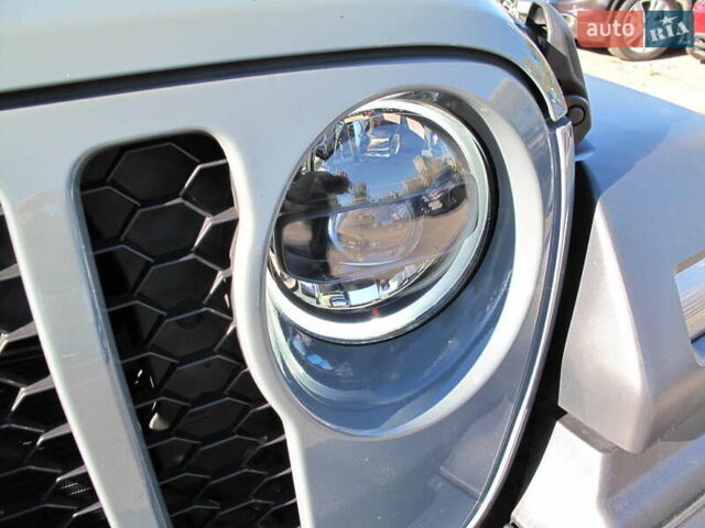 Сірий Джип Wrangler, об'ємом двигуна 2 л та пробігом 21 тис. км за 43900 $, фото 11 на Automoto.ua