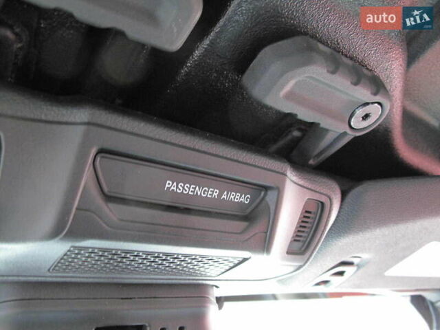 Сірий Джип Wrangler, об'ємом двигуна 2 л та пробігом 21 тис. км за 43900 $, фото 122 на Automoto.ua