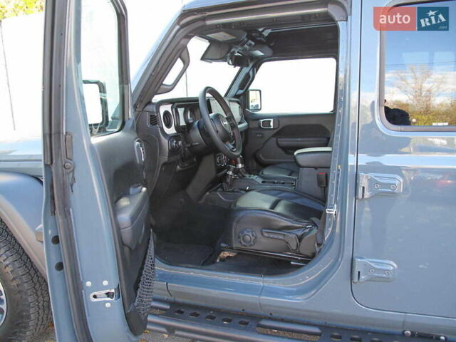 Сірий Джип Wrangler, об'ємом двигуна 2 л та пробігом 21 тис. км за 43900 $, фото 33 на Automoto.ua