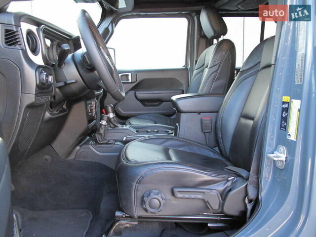 Сірий Джип Wrangler, об'ємом двигуна 2 л та пробігом 21 тис. км за 43900 $, фото 36 на Automoto.ua