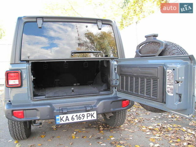 Сірий Джип Wrangler, об'ємом двигуна 2 л та пробігом 21 тис. км за 43900 $, фото 65 на Automoto.ua