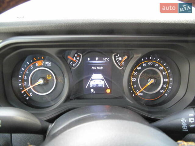 Сірий Джип Wrangler, об'ємом двигуна 2 л та пробігом 21 тис. км за 43900 $, фото 91 на Automoto.ua