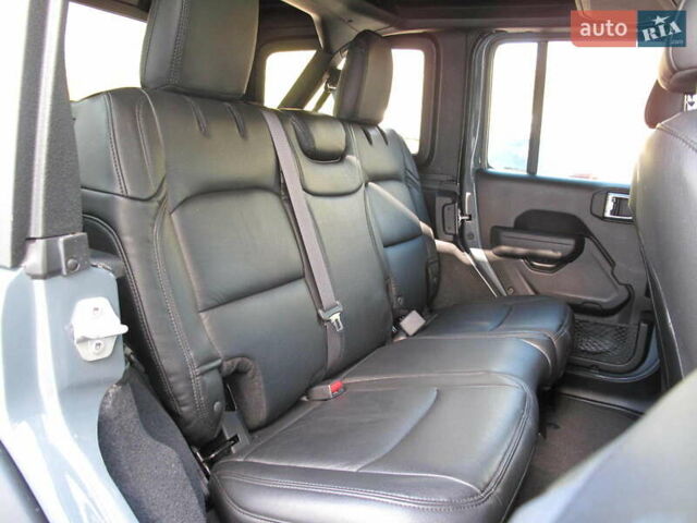 Сірий Джип Wrangler, об'ємом двигуна 2 л та пробігом 21 тис. км за 43900 $, фото 62 на Automoto.ua