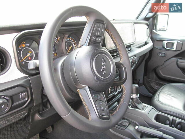 Сірий Джип Wrangler, об'ємом двигуна 2 л та пробігом 21 тис. км за 43900 $, фото 77 на Automoto.ua