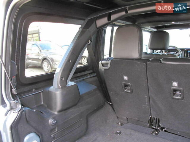 Сірий Джип Wrangler, об'ємом двигуна 2 л та пробігом 21 тис. км за 43900 $, фото 72 на Automoto.ua