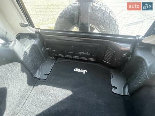 Синій Джип Wrangler, об'ємом двигуна 3.6 л та пробігом 130 тис. км за 22999 $, фото 12 на Automoto.ua