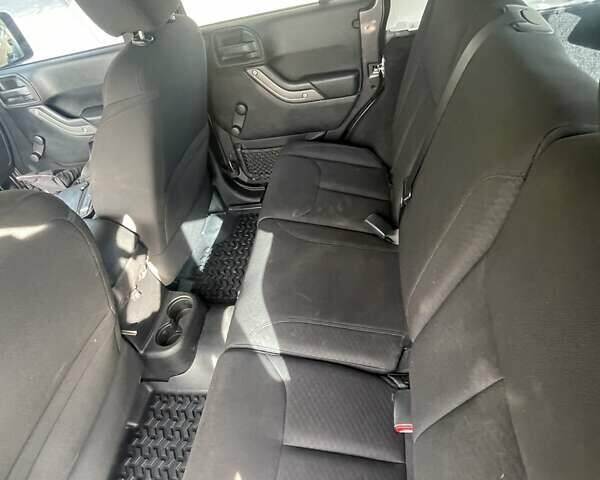 Джип Wrangler 2016 у Ставище на Automoto.ua Синій Джип Wrangler, об'ємом двигуна 3.6 л та пробігом 130 тис. км за 22900 $, фото 10 на Automoto.ua