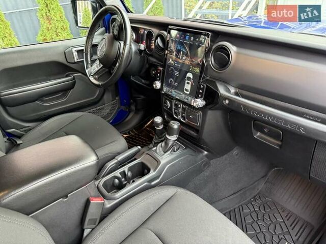 Синий Джип Вранглер, объемом двигателя 2 л и пробегом 45 тыс. км за 33500 $, фото 11 на Automoto.ua