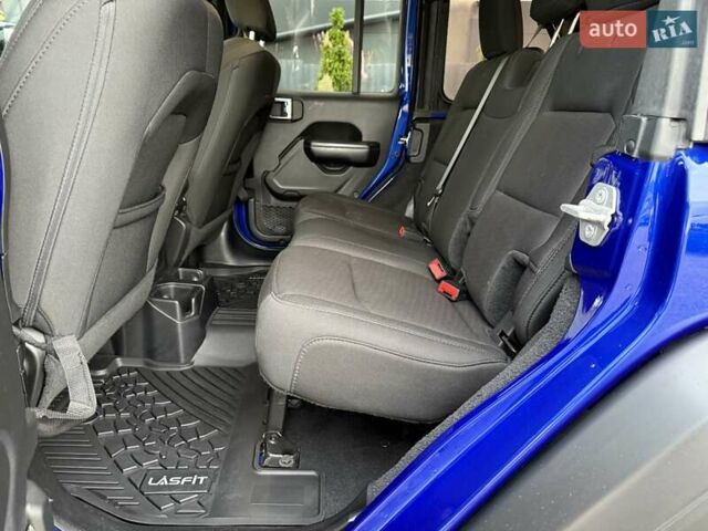 Синий Джип Вранглер, объемом двигателя 2 л и пробегом 45 тыс. км за 33500 $, фото 16 на Automoto.ua