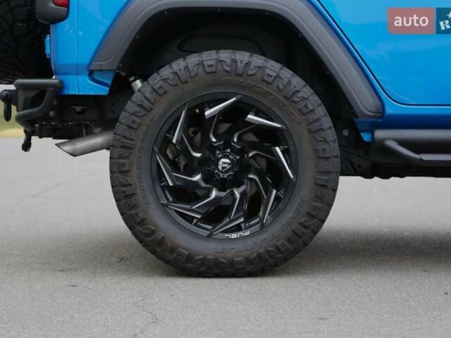 Синий Джип Вранглер, объемом двигателя 2 л и пробегом 30 тыс. км за 32000 $, фото 9 на Automoto.ua