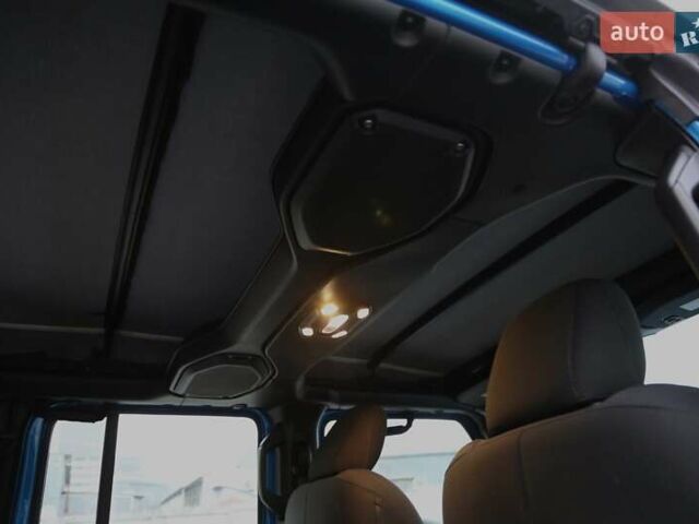 Синий Джип Вранглер, объемом двигателя 2 л и пробегом 30 тыс. км за 32000 $, фото 23 на Automoto.ua