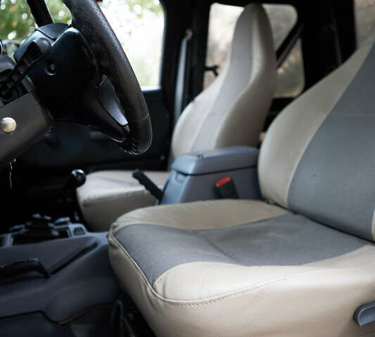 Зеленый Джип Вранглер, объемом двигателя 4 л и пробегом 177 тыс. км за 15900 $, фото 17 на Automoto.ua