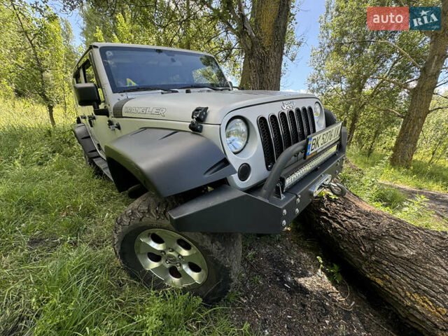 Зелений Джип Wrangler, об'ємом двигуна 3.8 л та пробігом 90 тис. км за 29000 $, фото 27 на Automoto.ua
