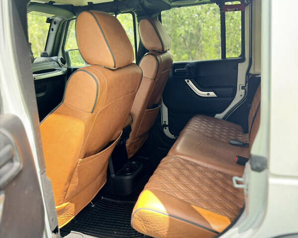 Зелений Джип Wrangler, об'ємом двигуна 3.8 л та пробігом 90 тис. км за 29000 $, фото 50 на Automoto.ua