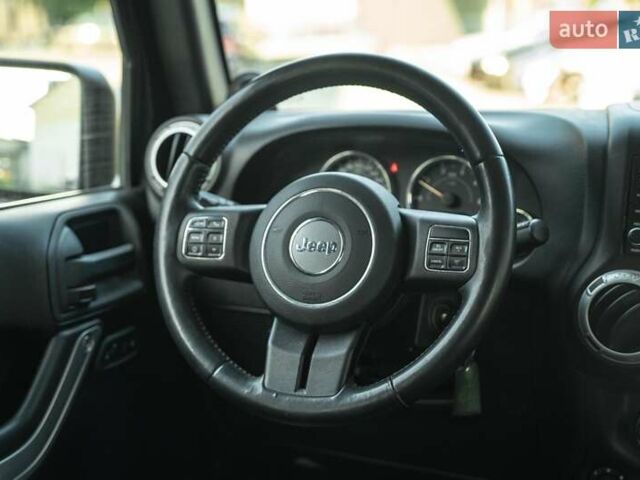 Зеленый Джип Вранглер, объемом двигателя 2.78 л и пробегом 135 тыс. км за 26900 $, фото 30 на Automoto.ua