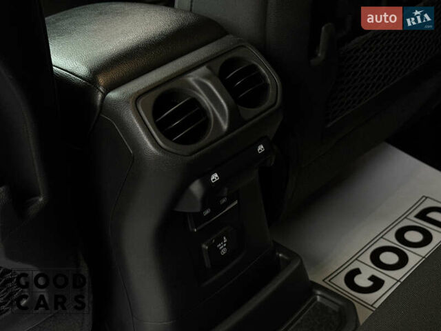 Зеленый Джип Вранглер, объемом двигателя 2 л и пробегом 31 тыс. км за 45000 $, фото 29 на Automoto.ua