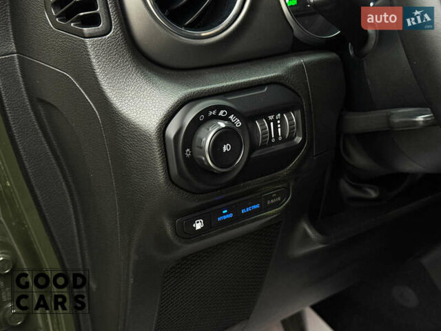 Зеленый Джип Вранглер, объемом двигателя 2 л и пробегом 31 тыс. км за 45000 $, фото 36 на Automoto.ua