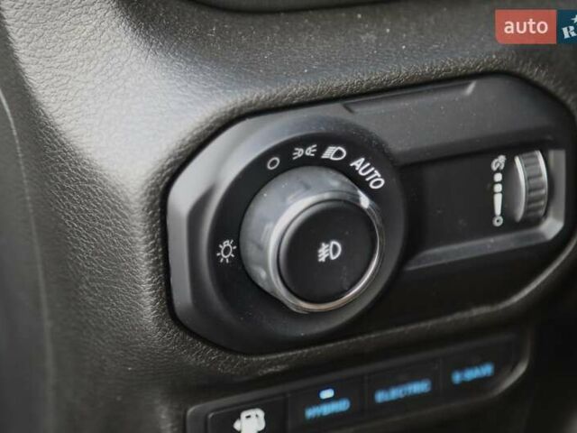 Зеленый Джип Вранглер, объемом двигателя 2 л и пробегом 26 тыс. км за 52500 $, фото 21 на Automoto.ua