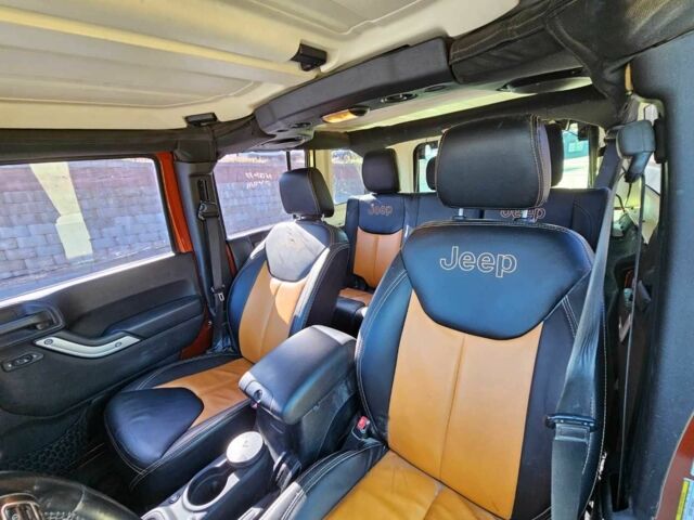 Оранжевый Джип Вранглер, объемом двигателя 2.7 л и пробегом 166 тыс. км за 6500 $, фото 7 на Automoto.ua