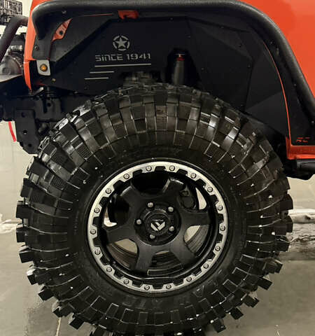 Оранжевый Джип Вранглер, объемом двигателя 3.6 л и пробегом 165 тыс. км за 26900 $, фото 6 на Automoto.ua