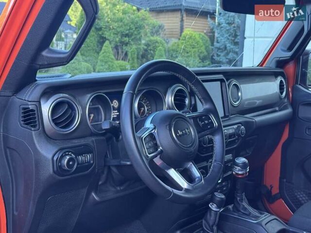 Джип Wrangler 2018 у Івано-Франківську на Automoto.ua Помаранчевий Джип Wrangler, об'ємом двигуна 3.6 л та пробігом 124 тис. км за 26500 $, фото 3 на Automoto.ua