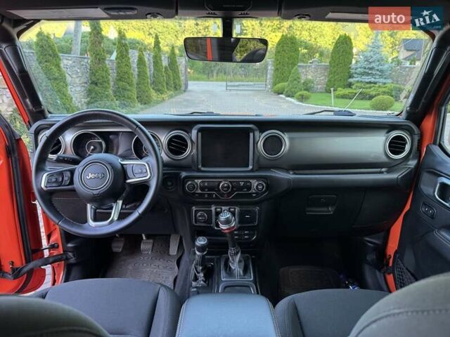 Джип Wrangler 2018 у Івано-Франківську на Automoto.ua Помаранчевий Джип Wrangler, об'ємом двигуна 3.6 л та пробігом 124 тис. км за 26500 $, фото 4 на Automoto.ua