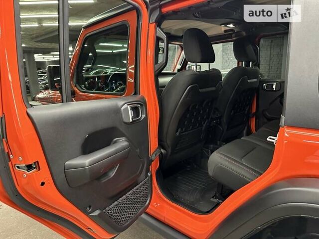 Помаранчевий Джип Wrangler, об'ємом двигуна 3.6 л та пробігом 90 тис. км за 42500 $, фото 45 на Automoto.ua