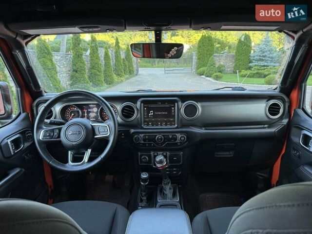 Оранжевый Джип Вранглер, объемом двигателя 3.6 л и пробегом 124 тыс. км за 26500 $, фото 7 на Automoto.ua