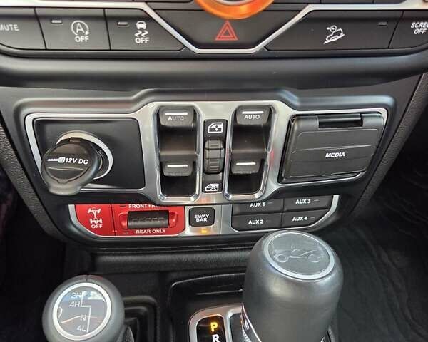 Помаранчевий Джип Wrangler, об'ємом двигуна 2 л та пробігом 69 тис. км за 40000 $, фото 33 на Automoto.ua