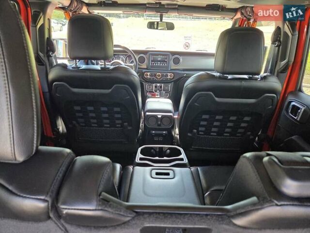 Помаранчевий Джип Wrangler, об'ємом двигуна 2 л та пробігом 69 тис. км за 40000 $, фото 28 на Automoto.ua