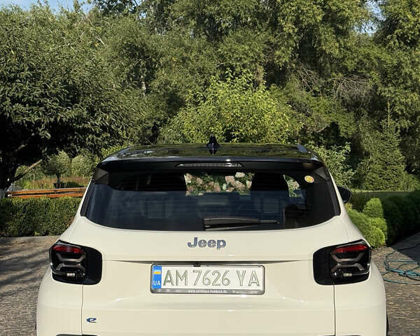 Джип Avenger 2024 в Житомире на Automoto.ua Белый Джип Avenger, объемом двигателя 0 л и пробегом 15 тыс. км за 22999 $, фото 3 на Automoto.ua