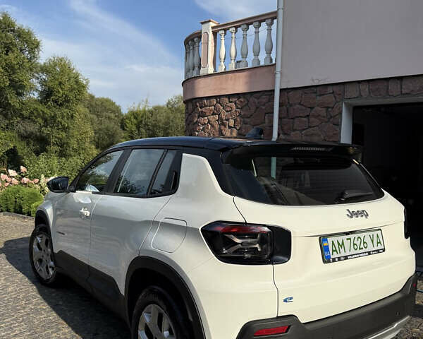 Джип Avenger 2024 в Житомире на Automoto.ua Белый Джип Avenger, объемом двигателя 0 л и пробегом 15 тыс. км за 22999 $, фото 4 на Automoto.ua