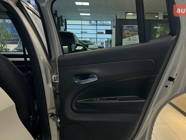 купить новое авто Джип Avenger 2025 года от официального дилера Автоцентр AUTO.RIA Джип фото