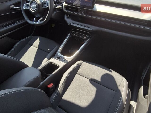 Джип Avenger, объемом двигателя 1.2 л и пробегом 0 тыс. км за 28327 $, фото 17 на Automoto.ua