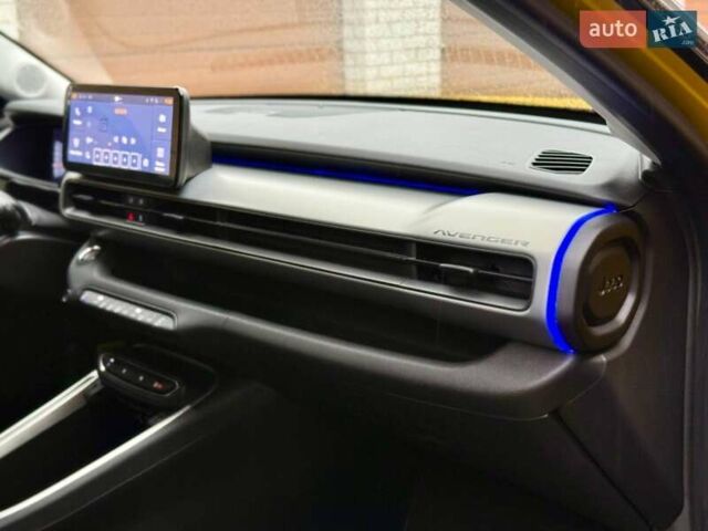 Жовтий Джип Avenger, об'ємом двигуна 1.2 л та пробігом 9 тис. км за 26300 $, фото 26 на Automoto.ua