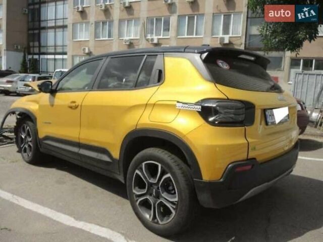 Желтый Джип Avenger, объемом двигателя 1.2 л и пробегом 4 тыс. км за 14500 $, фото 3 на Automoto.ua