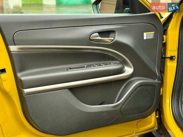 Жовтий Джип Avenger, об'ємом двигуна 1.2 л та пробігом 9 тис. км за 26300 $, фото 14 на Automoto.ua