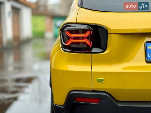 Жовтий Джип Avenger, об'ємом двигуна 1.2 л та пробігом 9 тис. км за 26300 $, фото 7 на Automoto.ua