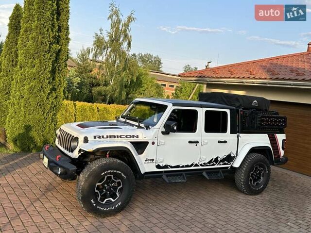 Білий Джип Gladiator, об'ємом двигуна 3.6 л та пробігом 61 тис. км за 65950 $, фото 2 на Automoto.ua