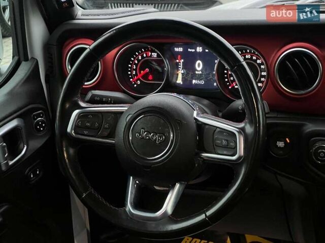 Белый Джип Gladiator, объемом двигателя 3.6 л и пробегом 63 тыс. км за 58000 $, фото 21 на Automoto.ua