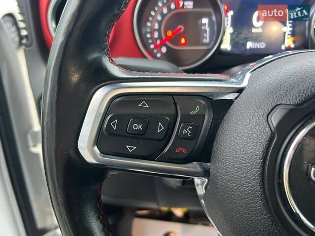 Белый Джип Gladiator, объемом двигателя 3.6 л и пробегом 63 тыс. км за 58000 $, фото 13 на Automoto.ua