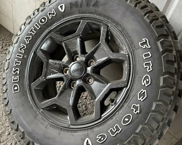 Белый Джип Gladiator, объемом двигателя 3.6 л и пробегом 19 тыс. км за 56000 $, фото 9 на Automoto.ua
