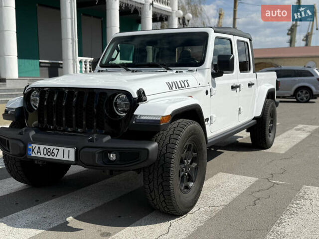 Белый Джип Gladiator, объемом двигателя 3.6 л и пробегом 19 тыс. км за 56000 $, фото 5 на Automoto.ua