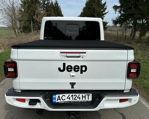 Білий Джип Gladiator, об'ємом двигуна 3.6 л та пробігом 59 тис. км за 51300 $, фото 5 на Automoto.ua