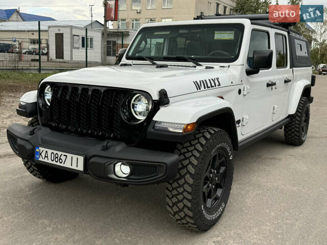 Белый Джип Gladiator, объемом двигателя 3.6 л и пробегом 19 тыс. км за 56000 $, фото 10 на Automoto.ua