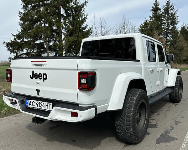 Белый Джип Gladiator, объемом двигателя 3.6 л и пробегом 59 тыс. км за 53000 $, фото 6 на Automoto.ua