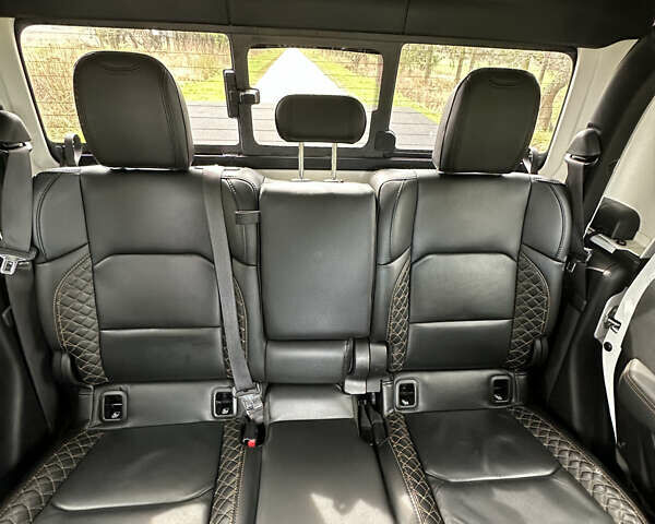 Білий Джип Gladiator, об'ємом двигуна 3.6 л та пробігом 59 тис. км за 51300 $, фото 19 на Automoto.ua